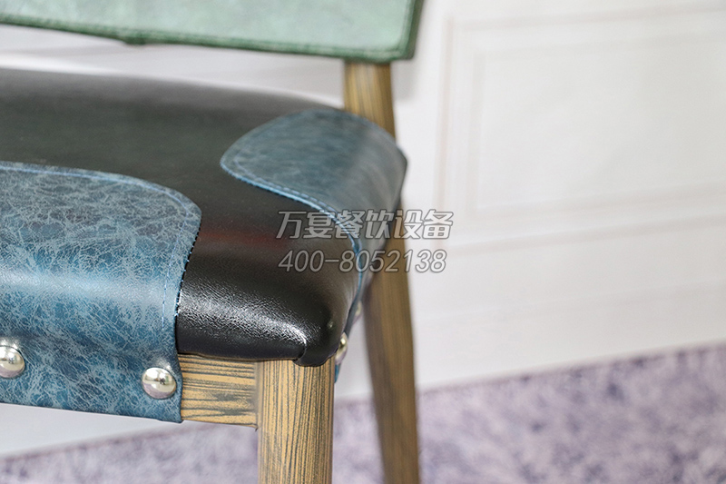 复古主题餐椅细节